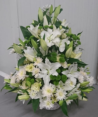 Composition de fleurs blanches